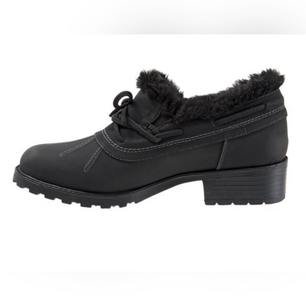 NWT Trotters Belle Faux Shearling Heeled Botties in black - size 11 N - Picture 2 of 5
